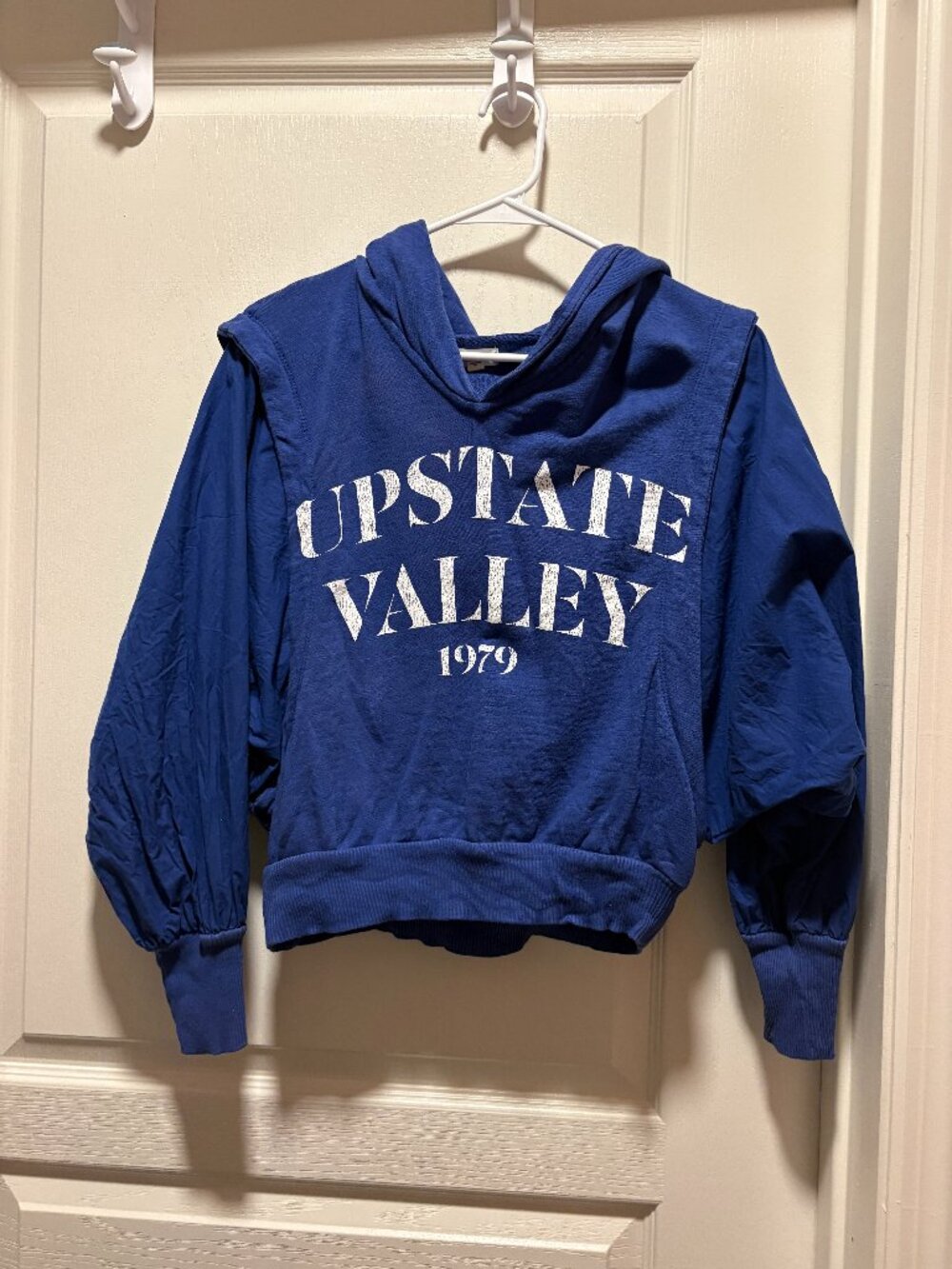 PILCRO SIZE SMALL BLUE SWEATSHIRT